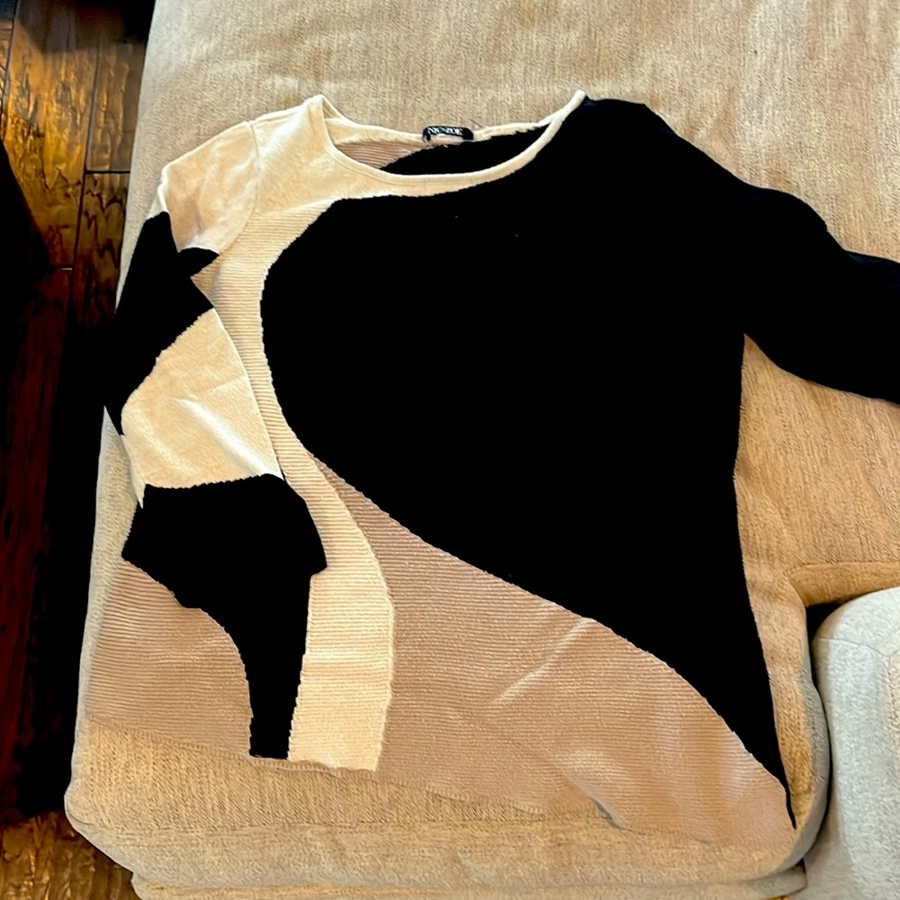 Black and tan sweater